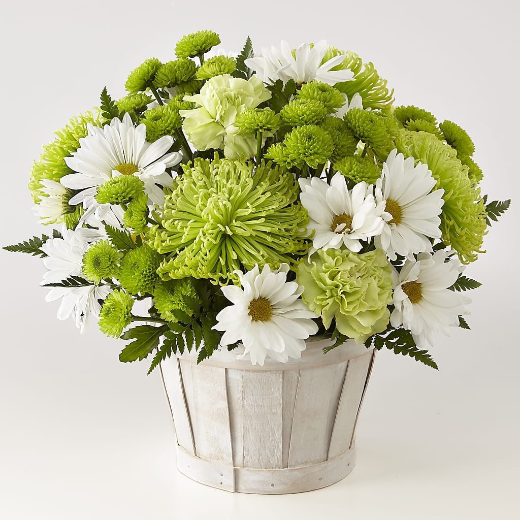 Lucky Charm Basket (Standard) – Luxesse Roses, Herriman UT