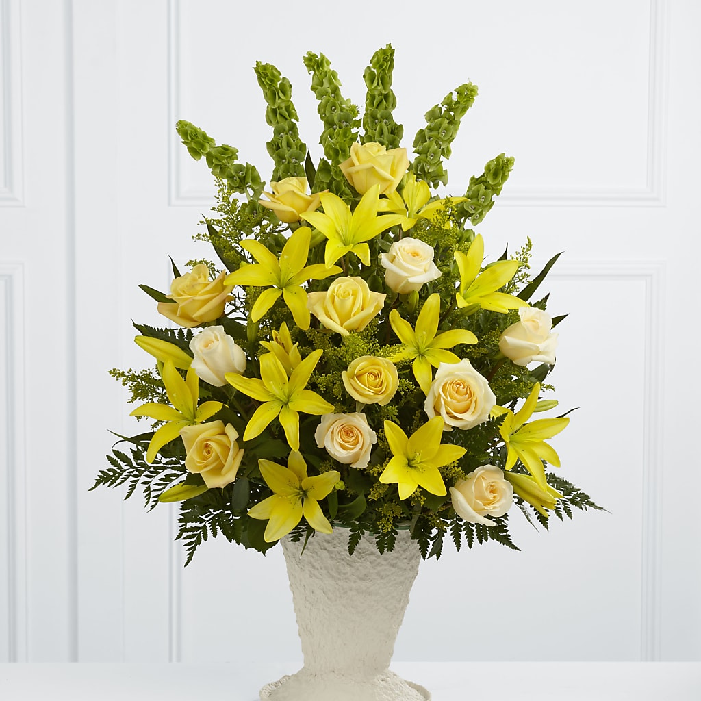 Golden Memories Arrangement – Luxesse Roses, Herriman UT