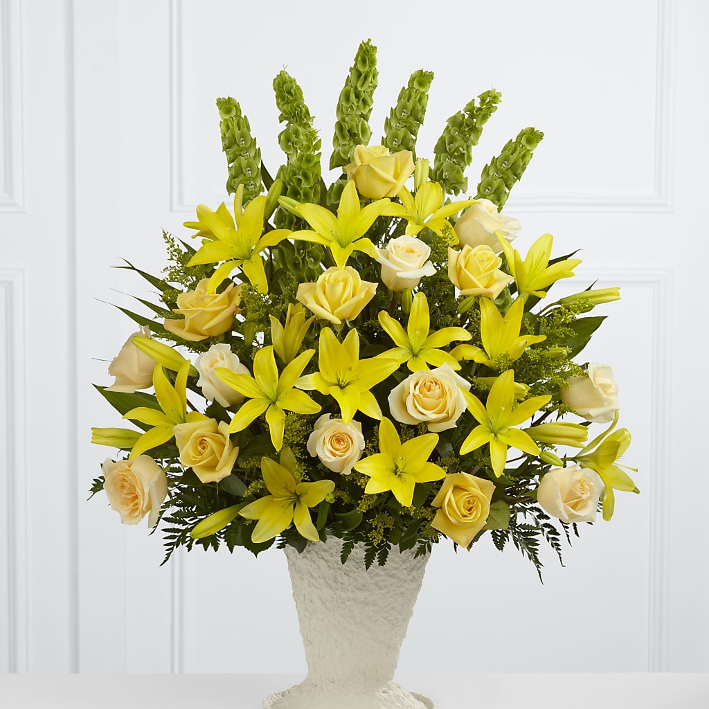 Golden Memories Arrangement – Luxesse Roses, Herriman UT