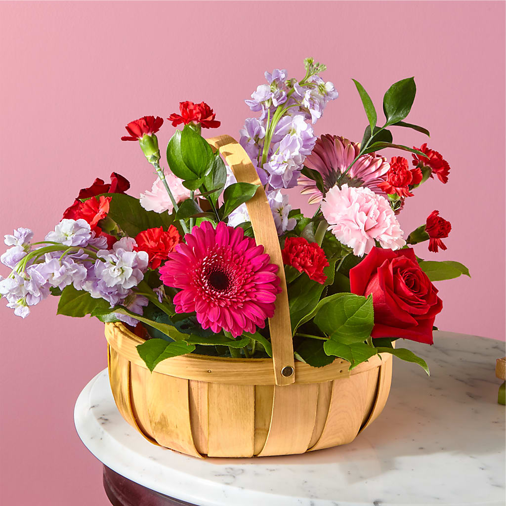 Pink Picnic Basket – Luxesse Roses, Herriman UT