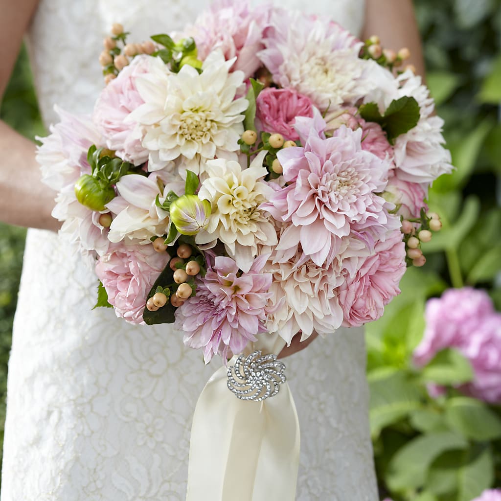 Heart's Promise Bouquet – Luxesse Roses, Herriman UT