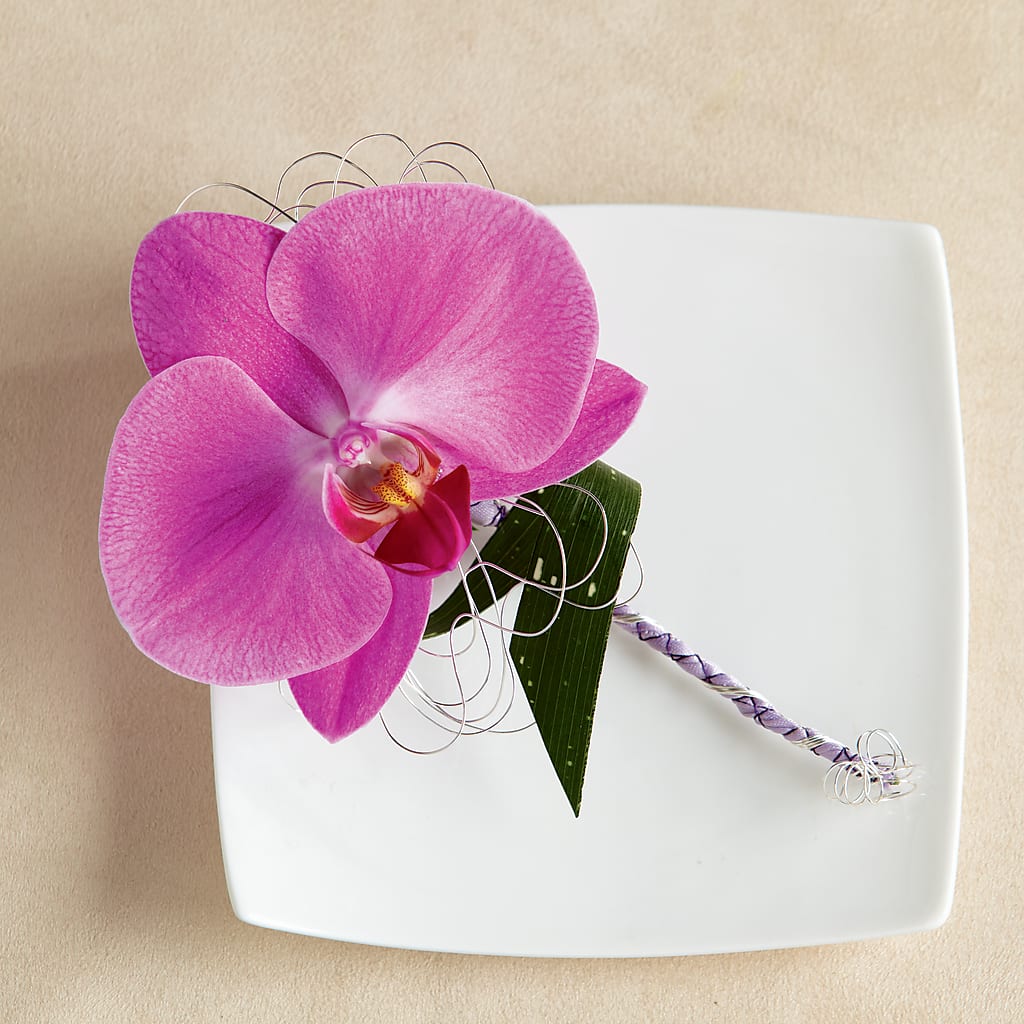 Glorious Boutonniere – Luxesse Roses, Herriman UT