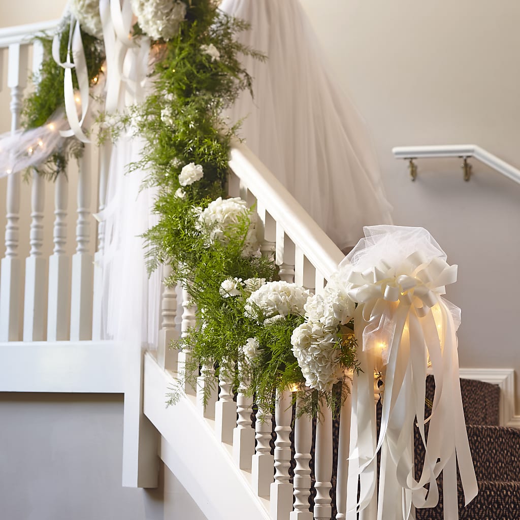 Champagne Dreams Garland – Luxesse Roses, Herriman UT