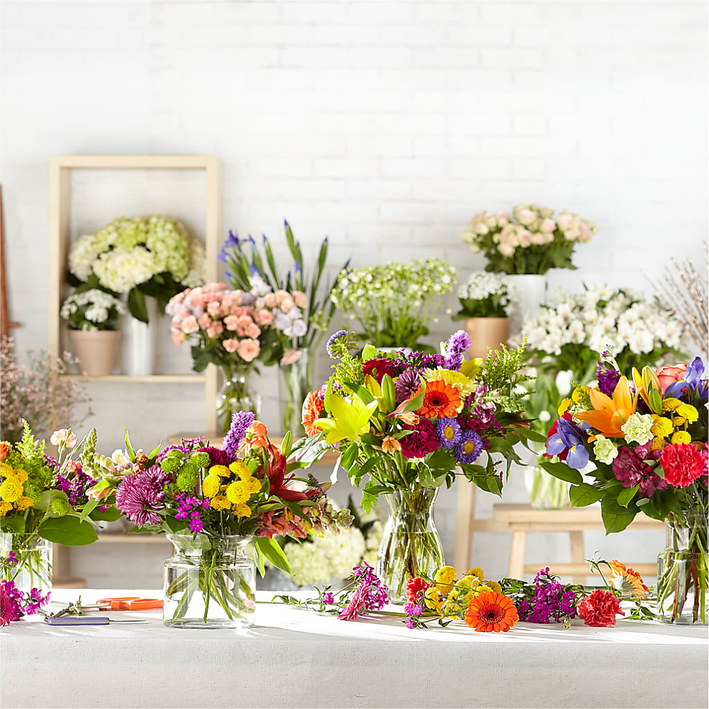Bold & Bright – A Florist Original –  Luxesse Roses, Herriman UT