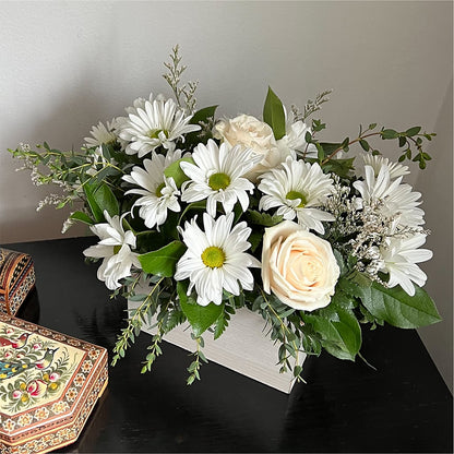 Fresh Linen Box Bouquet –  Luxesse Roses, Herriman UT
