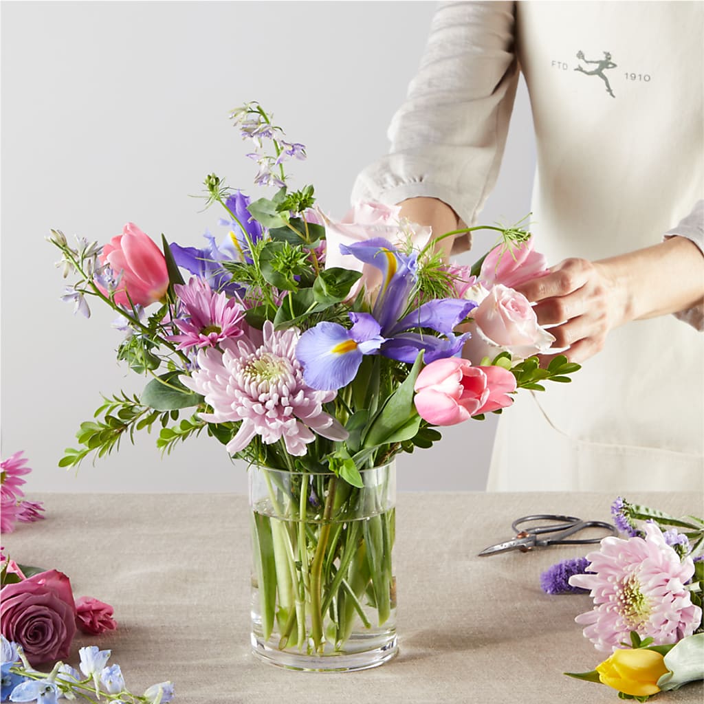 Pastel Tradition - A Florist Original –  Luxesse Roses, Herriman UT