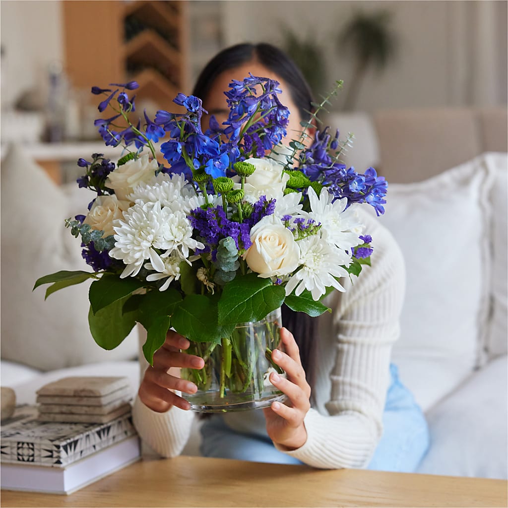 Cerulean Waves Bouquet –  Luxesse Roses, Herriman UT