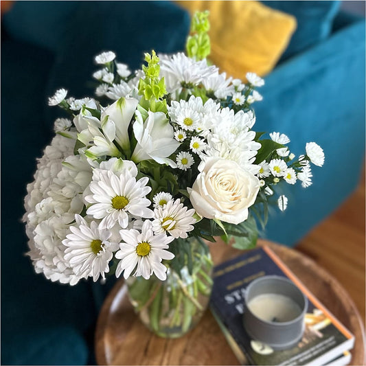 Classic Ivory – A Florist Original –  Luxesse Roses, Herriman UT