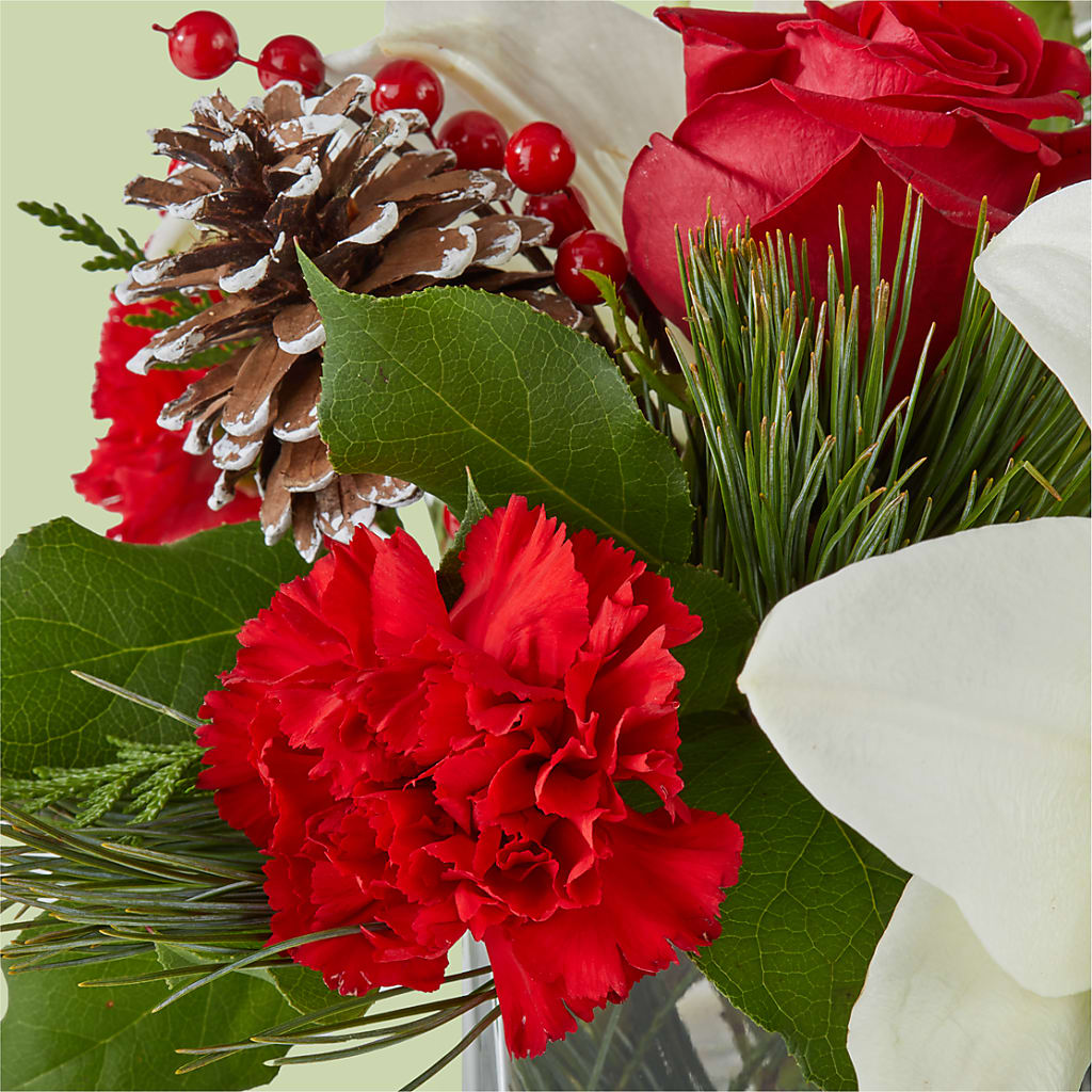 Glistening Icicles Bouquet –  Luxesse Roses, Herriman UT