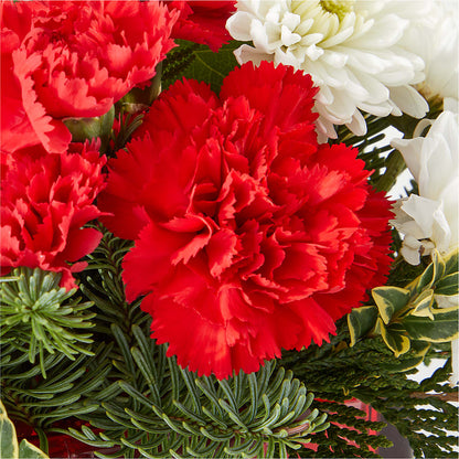 Christmas Market Bouquet –  Luxesse Roses, Herriman UT
