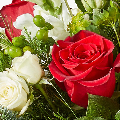 Deck the Halls Bouquet –  Luxesse Roses, Herriman UT
