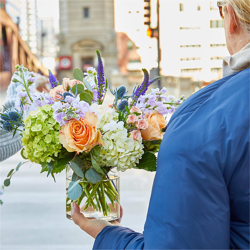 Porch Swing Bouquet –  Luxesse Roses, Herriman UT