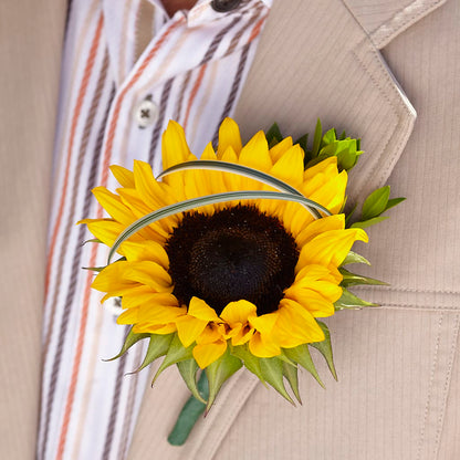 Free Spirit Boutonniere –  Luxesse Roses, Herriman UT